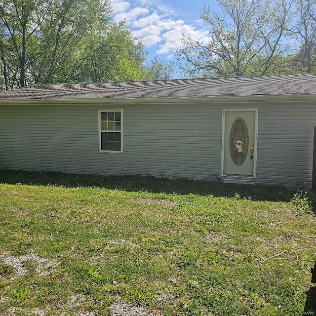 exterior space featuring a yard