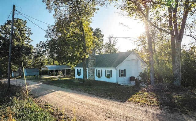 view of front facade featuring a carport