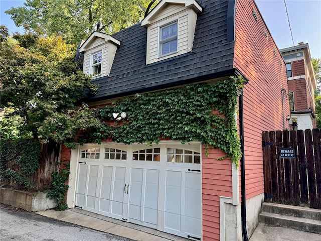 view of front facade with a garage