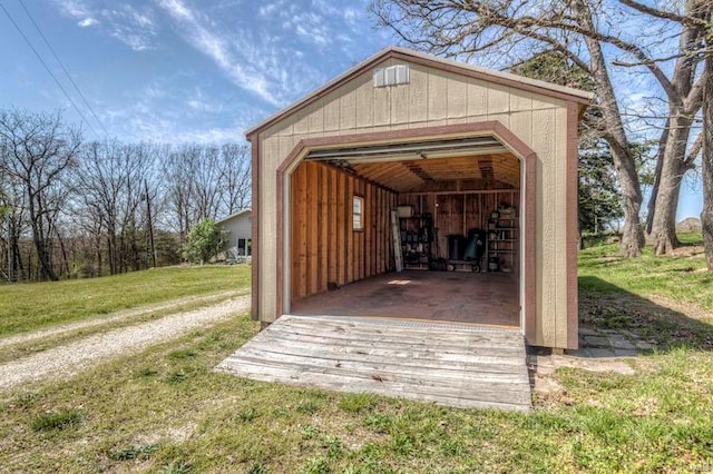 view of outdoor structure featuring a yard