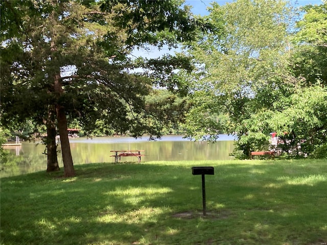 view of yard with a water view