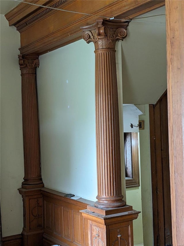 interior details with decorative columns