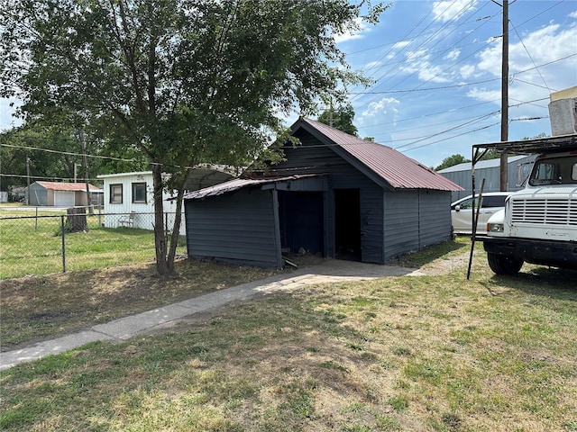 exterior space featuring a yard