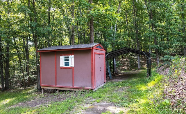 view of outbuilding featuring a carport