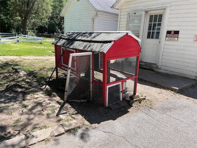 view of outbuilding