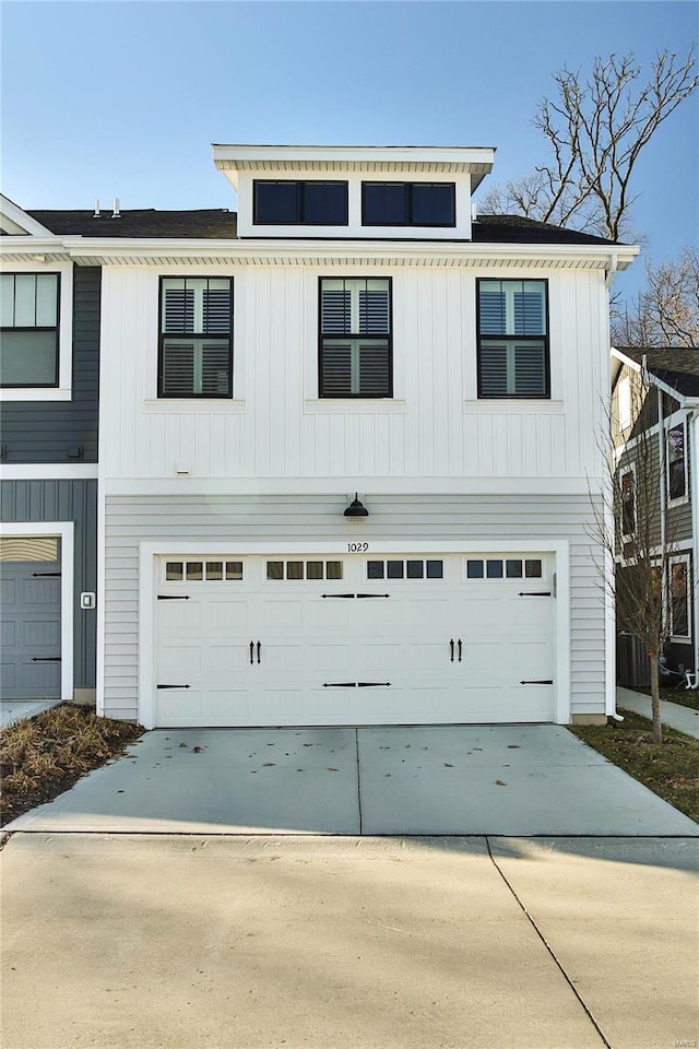 view of front of house with a garage