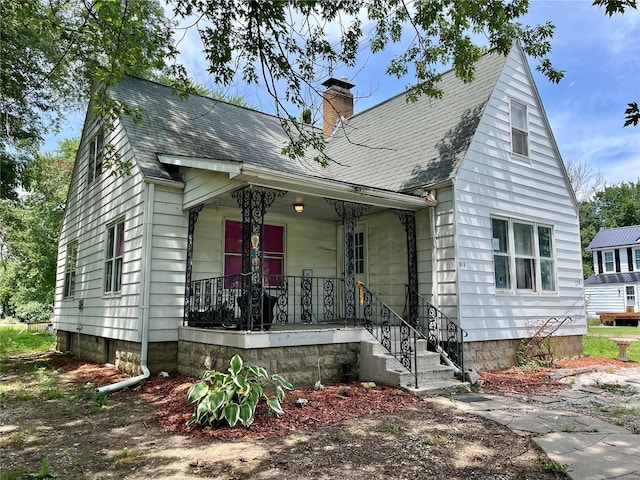 view of front of house with a porch