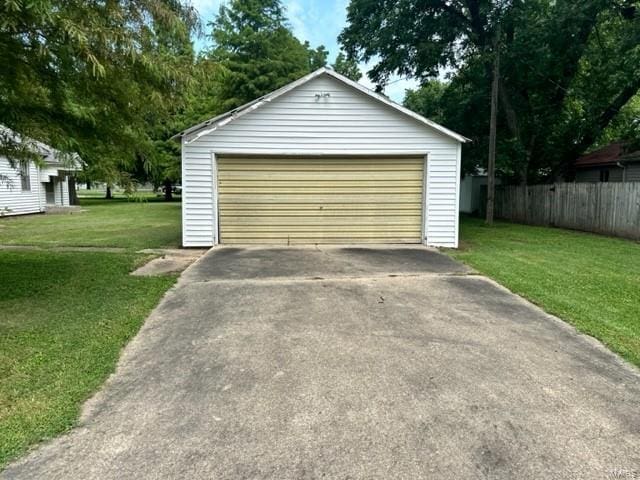 detached garage with fence