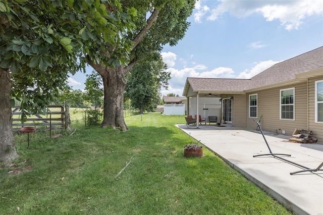 view of yard with a patio area