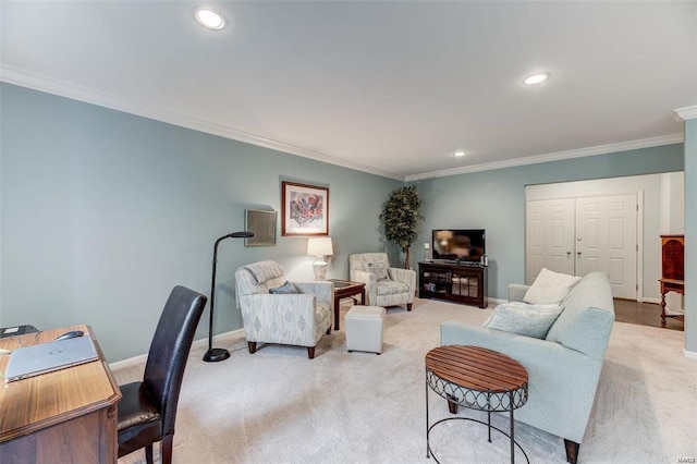 living room with carpet flooring and ornamental molding