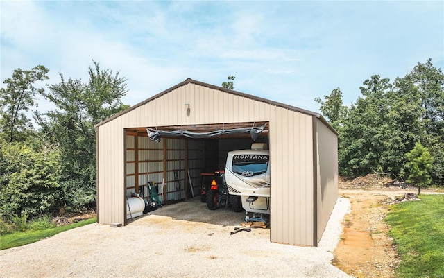 view of outbuilding