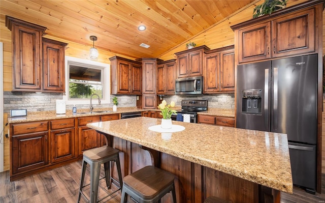 kitchen featuring a sink, lofted ceiling, wood ceiling, dark wood-type flooring, and appliances with stainless steel finishes