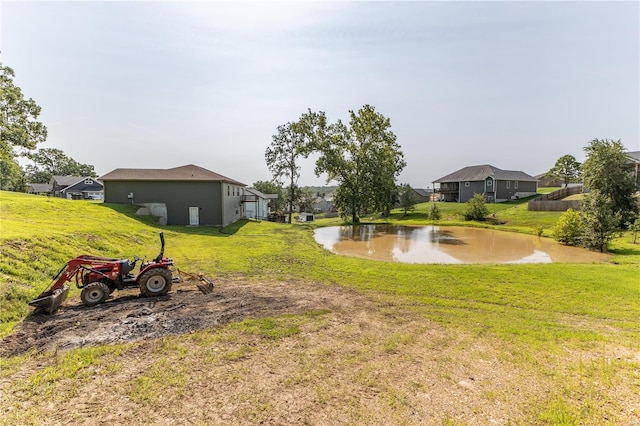 view of yard featuring a water view