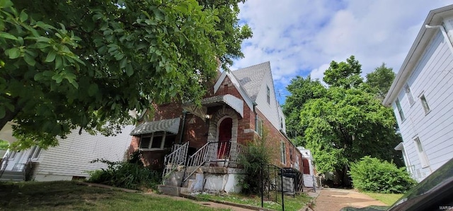 view of property exterior