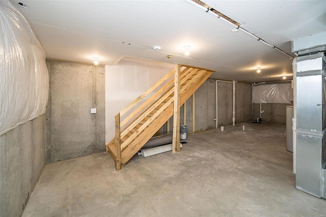 basement with washer / dryer