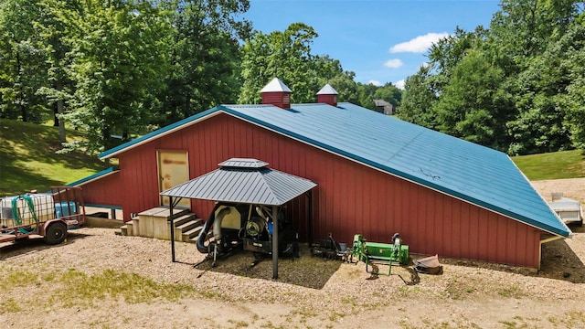 view of outdoor structure