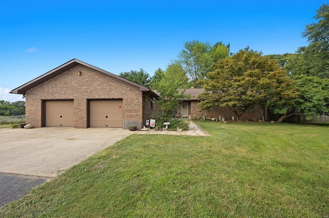 view of yard with a garage