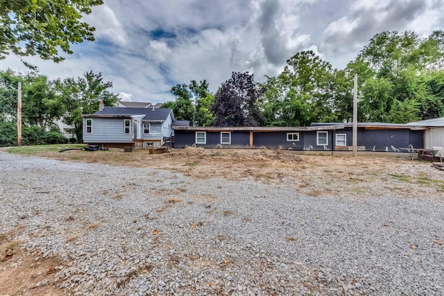 view of front of property