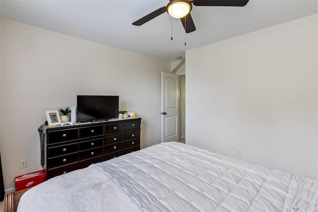 bedroom featuring a ceiling fan