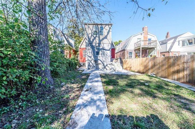 view of yard featuring a wooden deck