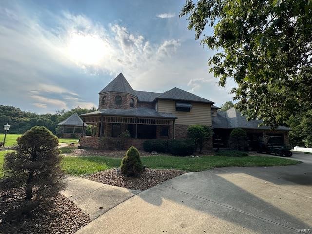 view of front of property