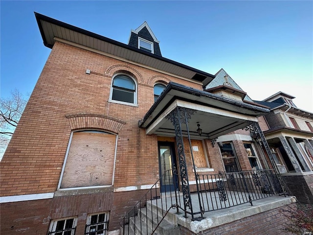 view of front of home with a porch