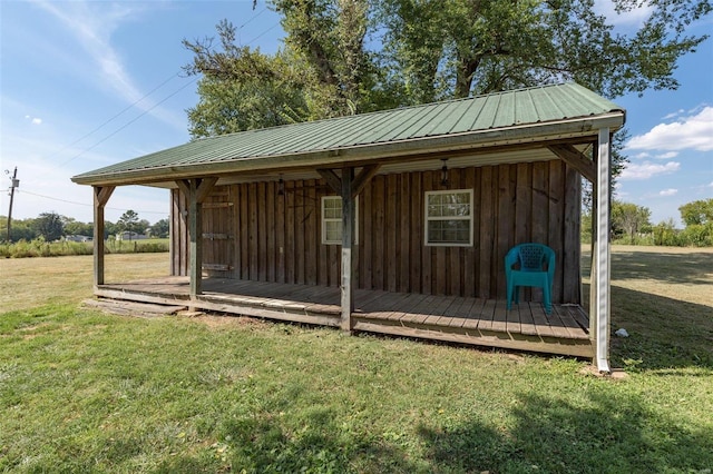 view of outdoor structure featuring an outdoor structure