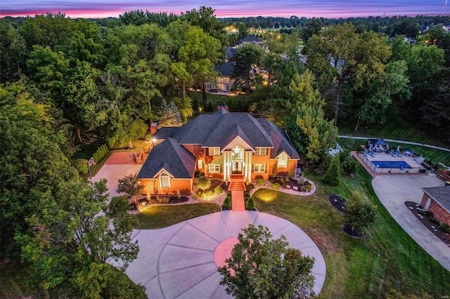 view of aerial view at dusk