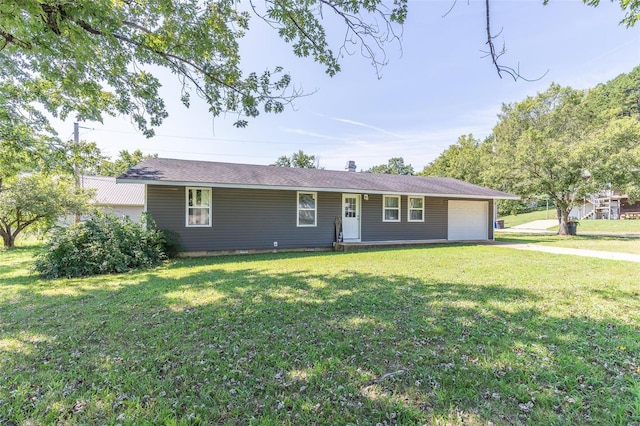 ranch-style home featuring a front yard