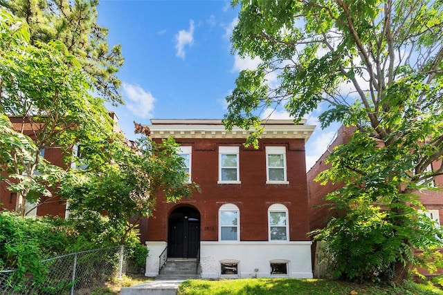 view of front of house