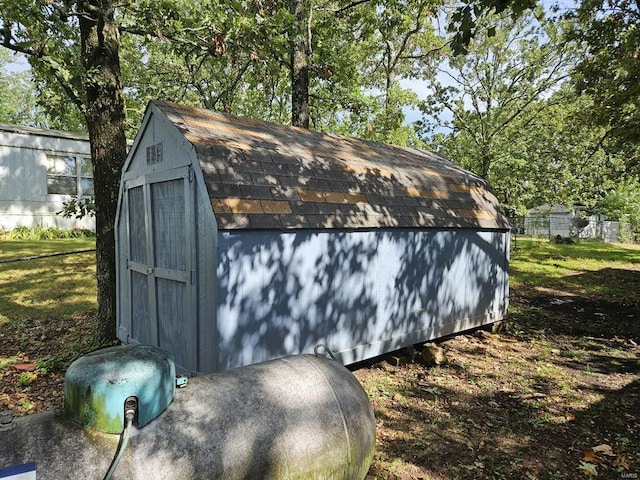 view of outbuilding