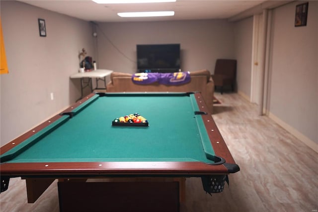 rec room featuring pool table