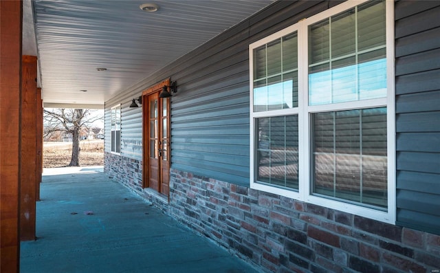 view of patio / terrace featuring covered porch