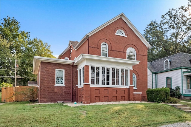 front of property featuring a front yard