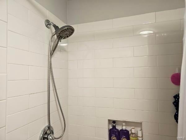 interior details with tiled shower