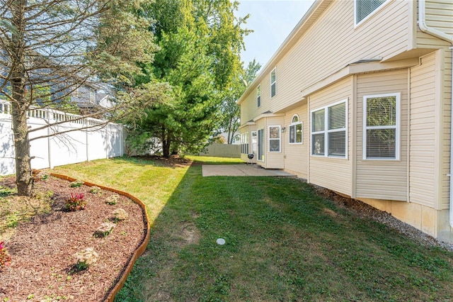 view of yard with a patio