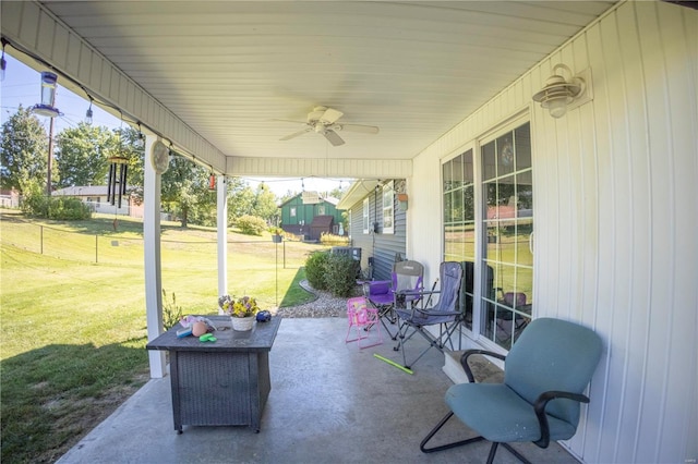 view of patio with ceiling fan