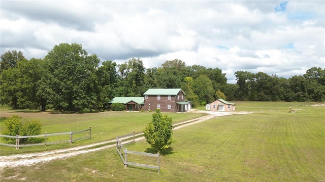 view of yard featuring a rural view