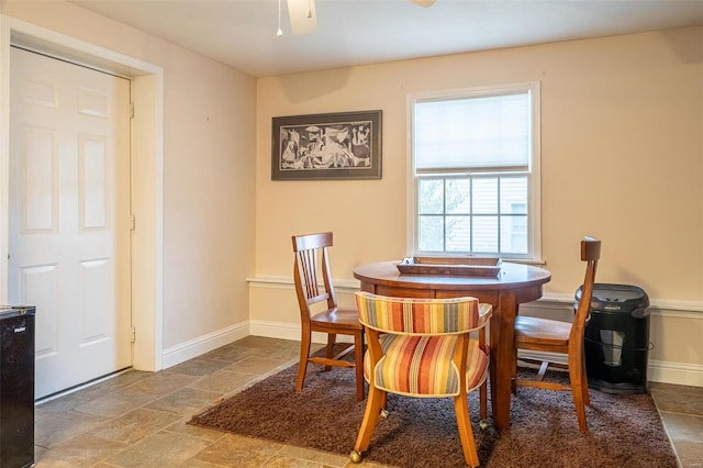 dining room with ceiling fan