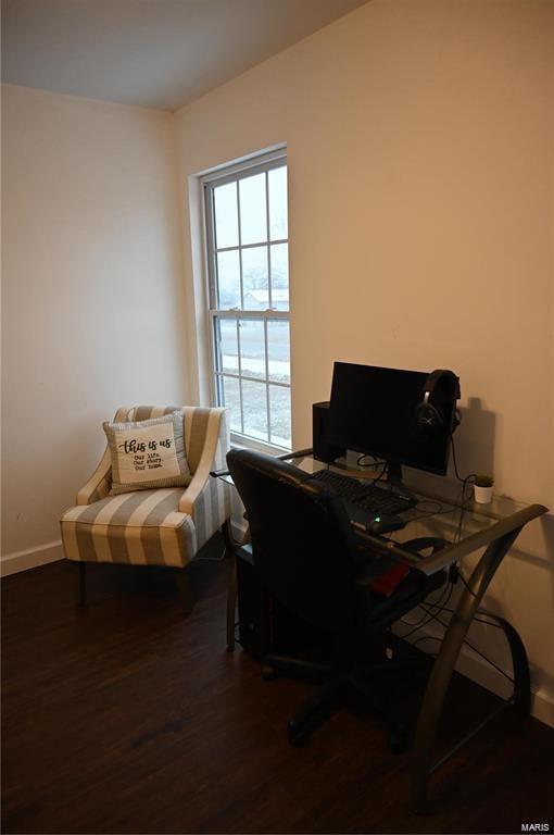 office area with dark hardwood / wood-style floors