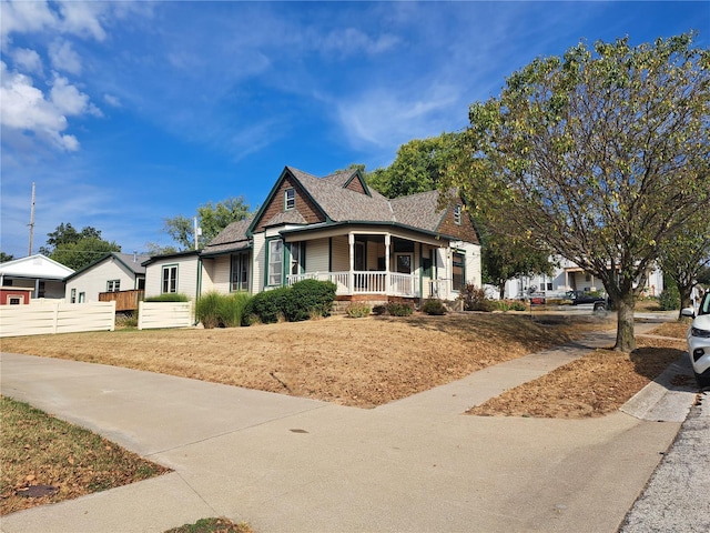 view of front of house featuring covered porch