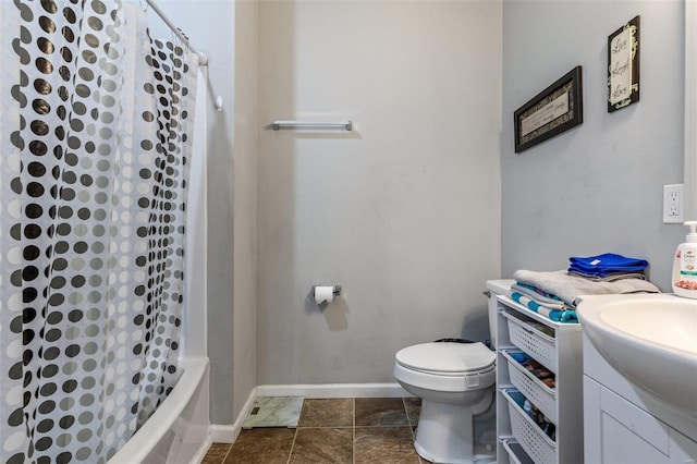 full bathroom featuring vanity, toilet, and shower / bath combo