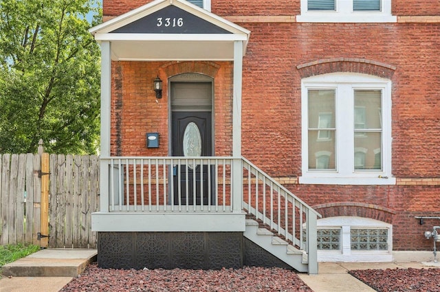 view of property entrance