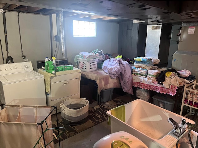 basement featuring washer and dryer