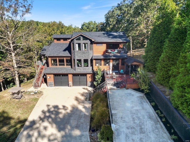 view of front of home with a garage