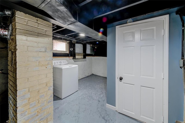 basement featuring washer / dryer