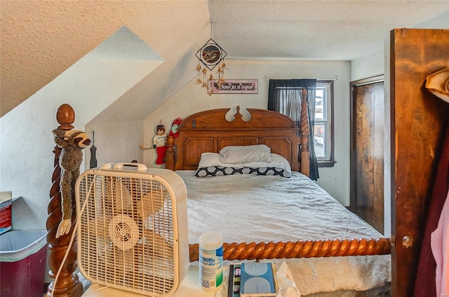 bedroom featuring a textured ceiling