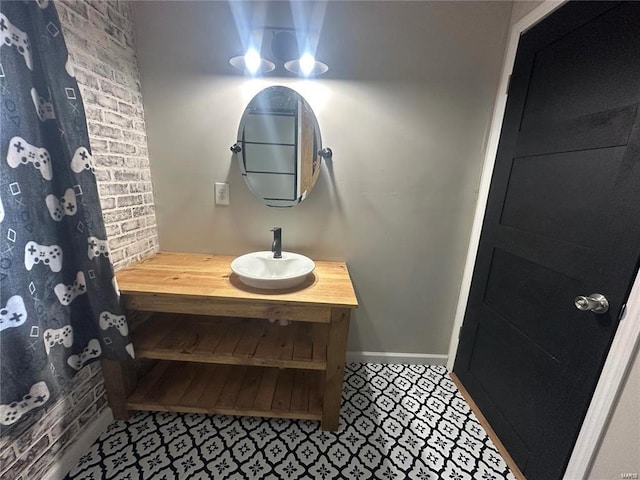 bathroom with vanity