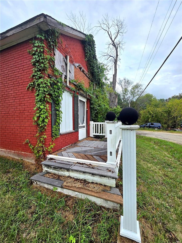 deck with a lawn