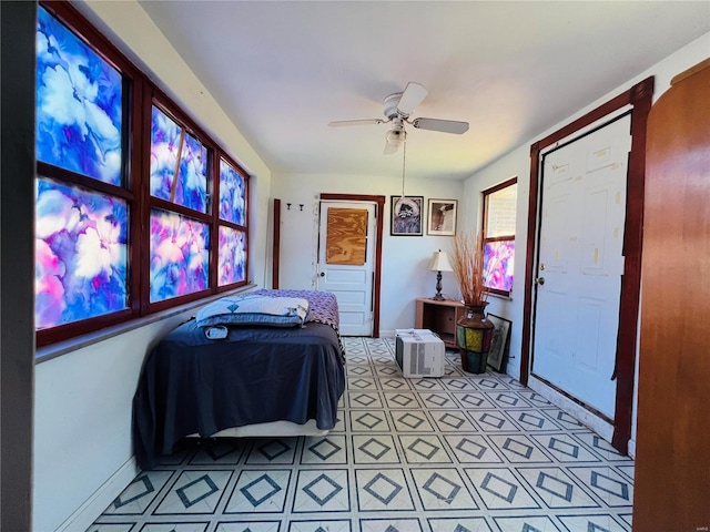 bedroom with ceiling fan